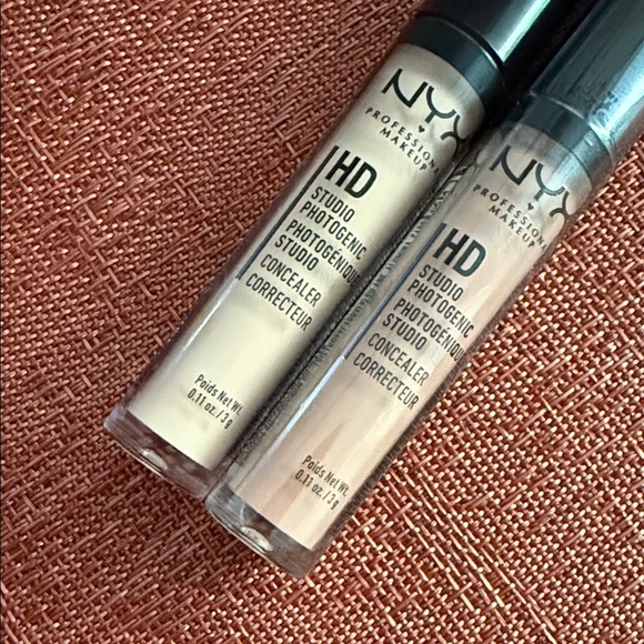 NYX HD Studio Photogenic Concealer - Fair and Sand - Picture 3 of 3